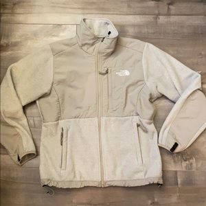THE NORTH FACE: Women’s Denali Jacket Size Small